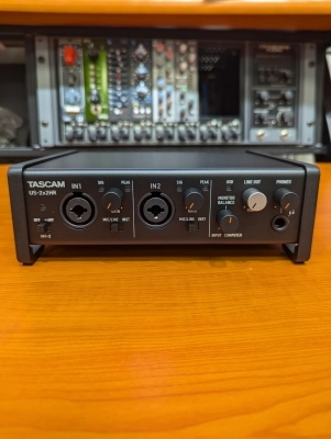 Tascam - US-2X2HR 2